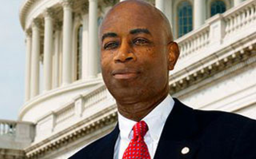 當軍牧遇上同性戀：教聖經隨時被指散佈「仇恨言論」