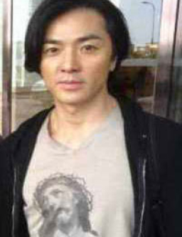 鄭伊健或受蒙嘉慧影響皈依基督教