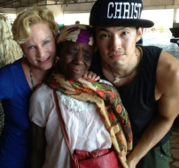 吳建豪非洲服事見神跡 瘸腿者歡歌載舞