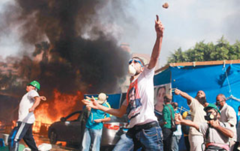 埃及穆斯林兄弟會怒燒22教堂洩憤