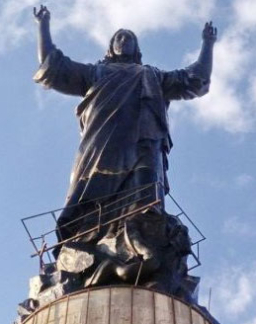 敘利亞豎立39米高耶穌像 冀望恢復和平