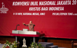 唐崇榮牧師分享國度、教會與事奉