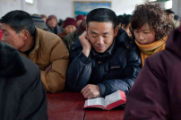 中國西部神學教育荒涼無助 神州情代禱