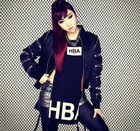 當紅韓女星2NE1孔敏知入讀神學院