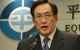 周一嶽擔任今年「同志遊行大使」被質疑假中立