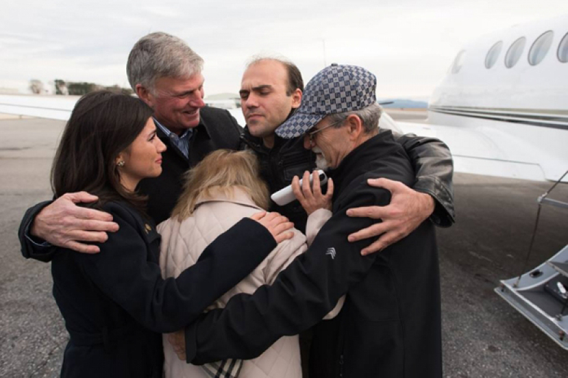 薩伊德牧師到達美國 與葛福臨及家人相聚