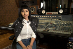 歌手蔡立兒—星途背後辛酸 投主懷抱的甜蜜