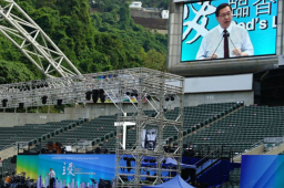 【福音盛會】「撒該快下來！」羅祖澄牧師向學生傳救恩之道