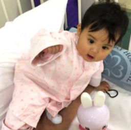 小予恩肝臟手術走出植物人陰霾　雙眼自己四圍望