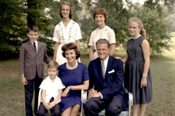 「葛培理子女與缺席的父親」透露一代佈道家背後代價