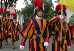 梵蒂岡電影揭「世上最細軍隊」生活