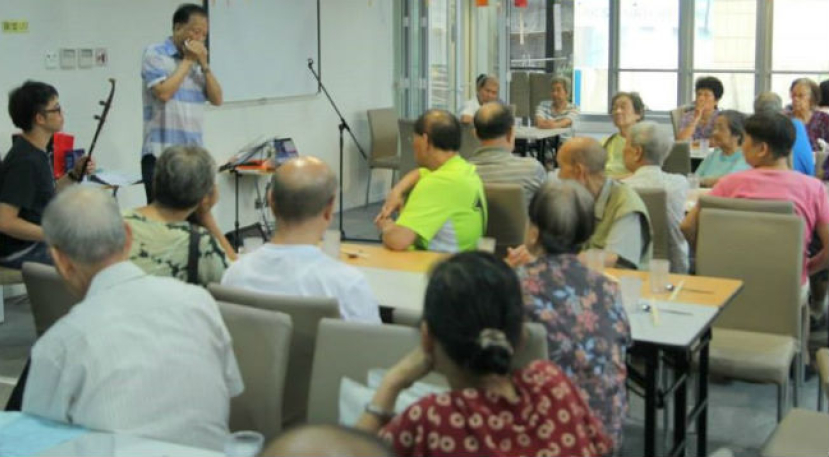 香港千人教會辦社區飯堂歡樂送長者