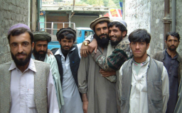 難民湧香港搶資源？ 教會設「難民廚房」助共融