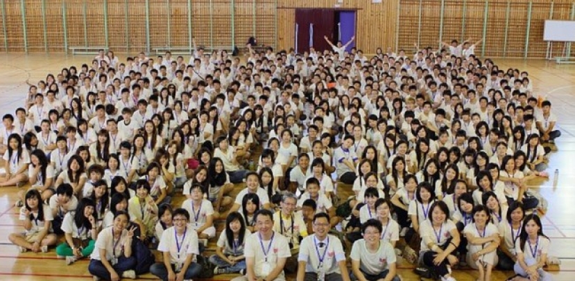 西班牙華人教會培訓信二代 未來領袖雙語傳教