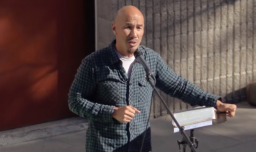 居港華裔牧師陳恩藩 籲西方教會疫中悔改