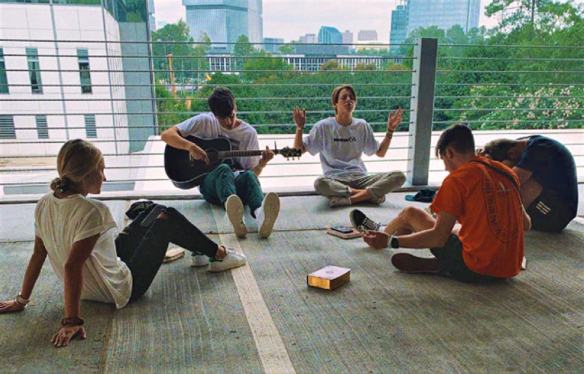 17歲少年抖音講福音 化身網絡傳道千萬人讚