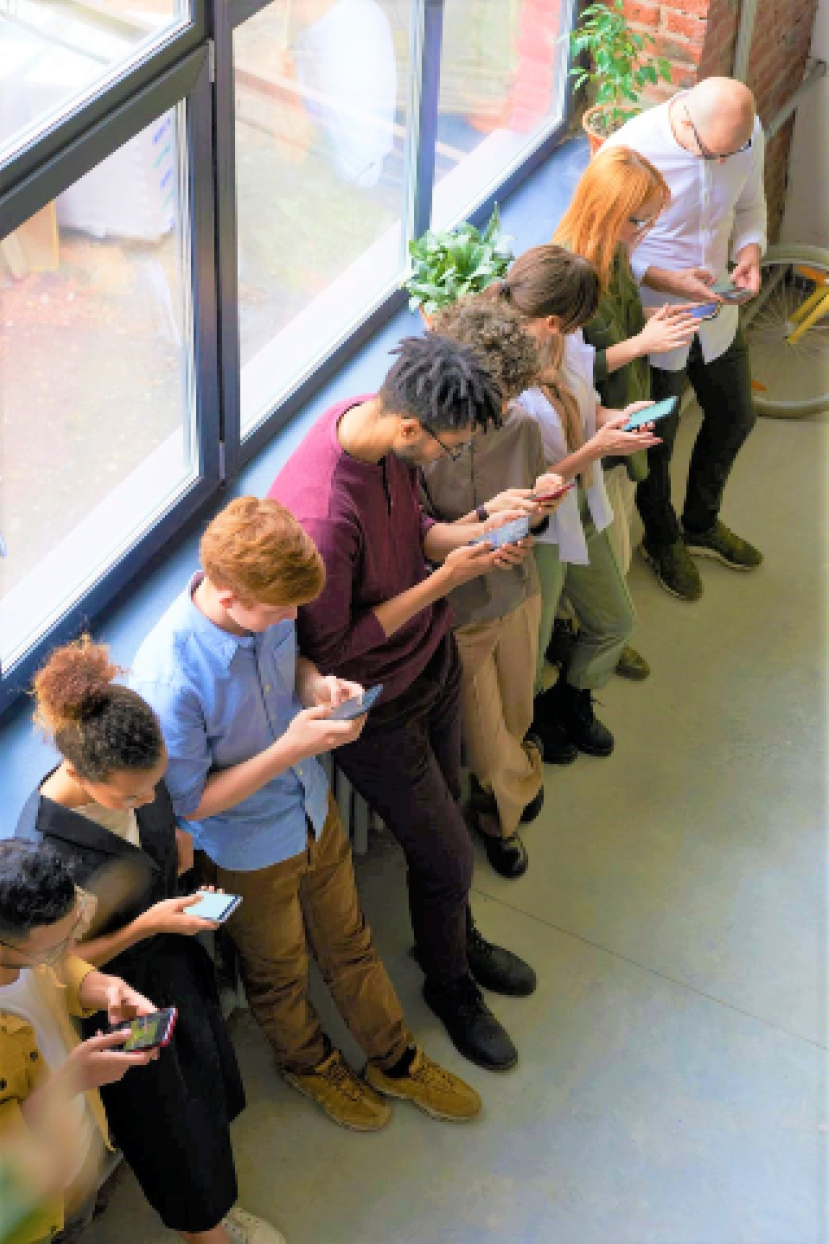 全球手機用户破40億 媒體人提出入靜訓練： 「凝視牆壁」