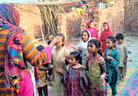 人道組織深入阿富汗邊境險救小姊妹