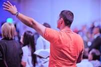 信仰與健康民調：愈參加崇拜 愈關注健康