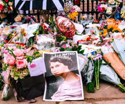 英女王國葬 坎特伯雷大主教：活在永恆的人再「見」女王