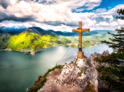 德國卡魯華人基督教會迎新春 勉信徒誠實友愛