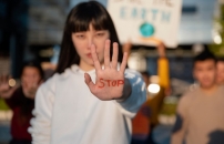 日本民調：九成異端教徒子女被迫參加組織儀式