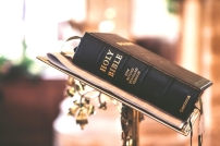 大學推出「Greek Room」利用AI驅動聖經翻譯技術