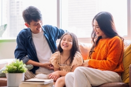 衝突是短暫‧關係是永遠：講座探討華人移民家庭愛與恨