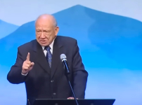 亞太福音大會 唐崇榮呼籲全副軍裝抵抗屬靈爭戰