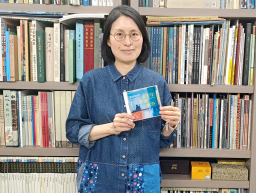 【人物專訪】艾阮的聖詩重譯之旅：從「唔啱音」到譜寫人生樂章