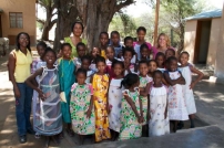 機構夥伴教會縫出400萬件裙子：讓貧困女孩知道耶穌愛她們！