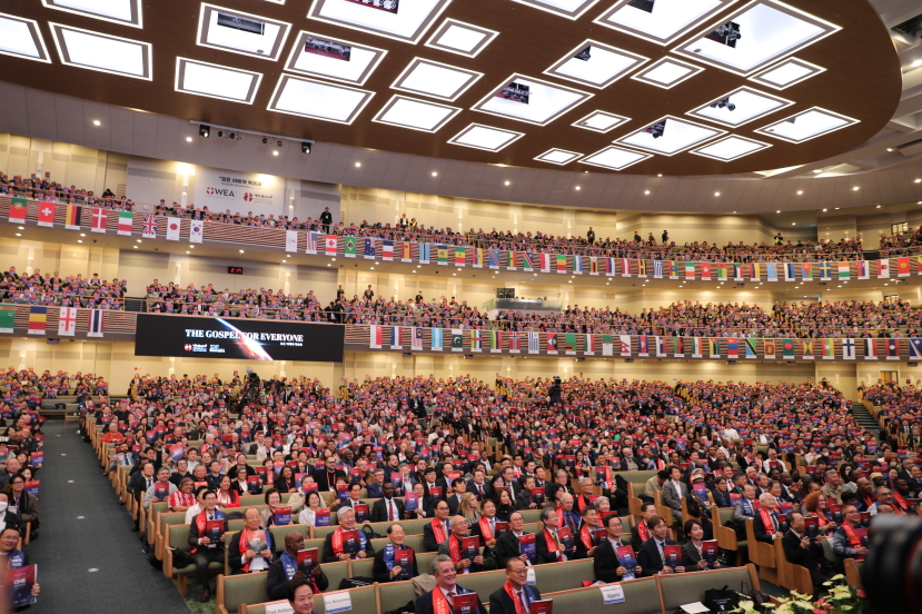 WEA大會850名與會代表來自124國 反映全球基督教重心轉向南方與東方