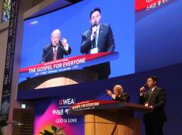 唐崇榮牧師將展開2025聖誕巡迴佈道會 主題：為何神降世為人?