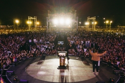 菲律賓「2026自由之家佈道會」13萬人參加盛況空前