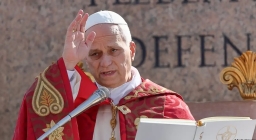 教宗良十四「上帝拒聽發動戰爭者禱告」言論引發關注