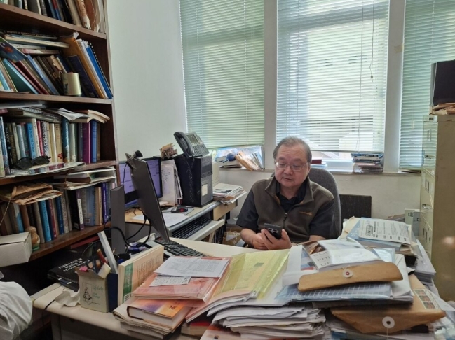 【專訪】香港性文化學會關啟文博士：炮火中守護家庭倫理價值