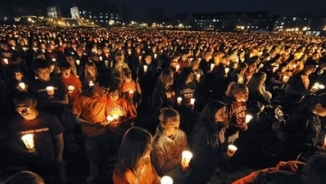 Virginia Tech Vigil Draws 30,000