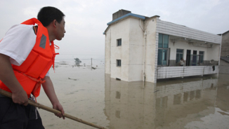 Over Half a Million Flee Massive China Floods