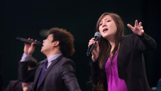 Thousand People Sing Praises Together During Stream of Praise Ministries San Jose Tour