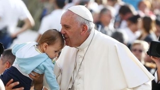 Pope Francis, Anti-Nuclear Activists Among Nobel Peace Prize Contenders