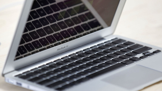Dell XPS 13 vs HP Spectre vs Macbook: Comparison of Specs, Battery Life, Weight