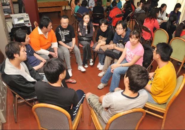 「新生園」戒毒青年與青年人互勉 堅強意志抗毒誘