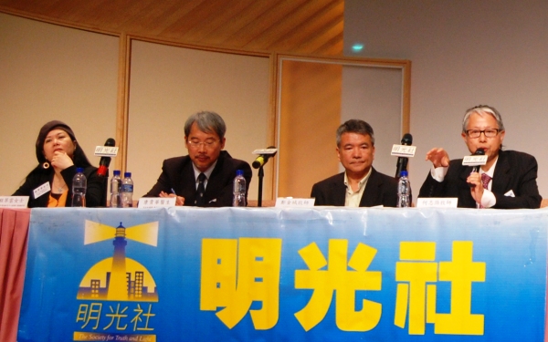何志滌、鄭金城牧師講述教會牧養同性戀者經歷