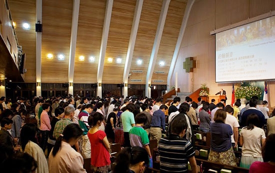 唐崇榮牧師台北主講約翰福音 信徒受激勵