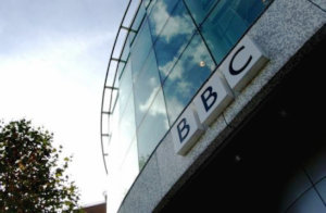剔除「基督」字眼 BBC遭炮轟
