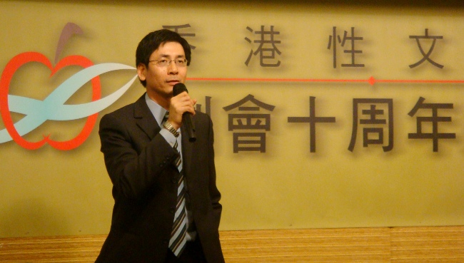 持守傳統性文化 麥沛泉裝備教會打硬仗