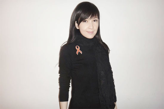 周慧敏響應世界愛滋病日 籲關愛患者