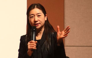 小敏講述馮小剛選用基督教詩歌奇妙經過