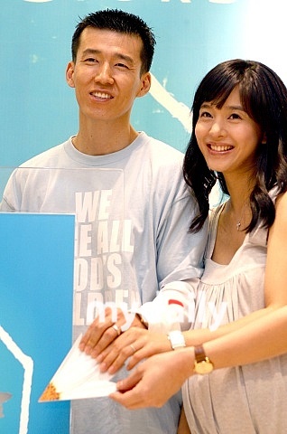 基督徒韓星盧承煥夫婦每日行善 十年累計奉獻35億韓幣