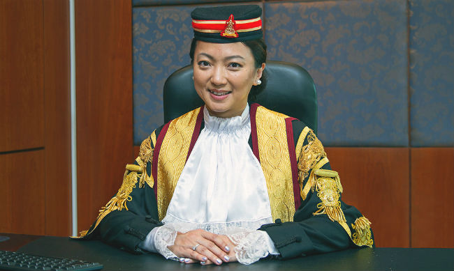 馬來西亞基督徒女議長楊巧雙：婚姻仕途神掌管